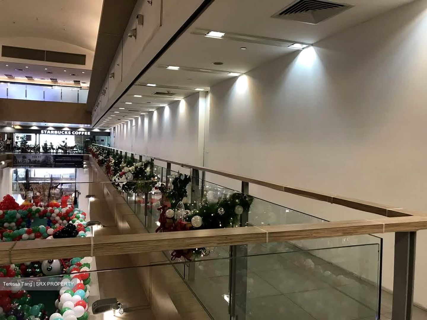 West Coast Plaza (D5), Retail #562948361